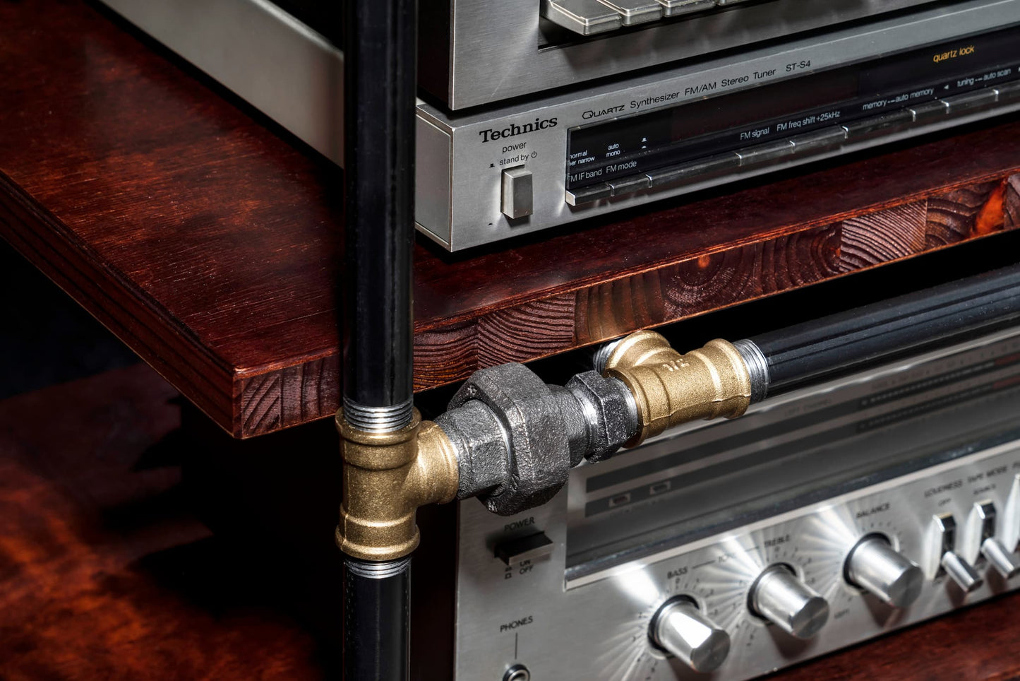 Record Player Stand with Vinyl Storage Shelf - Industrial Pipe Turntable Console & Media Center