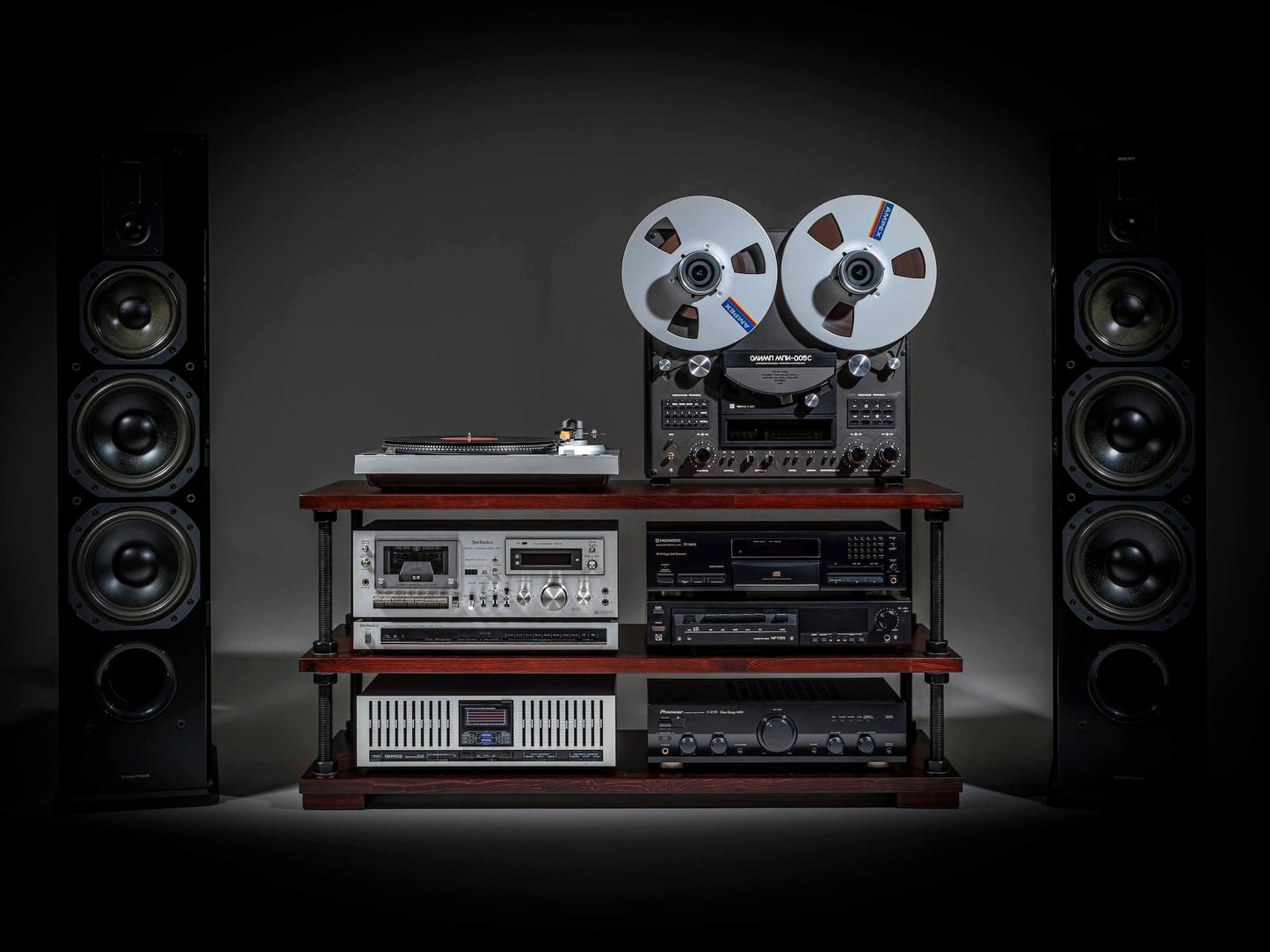 Low Profile HiFi Audio Rack – Adjustable Turntable Stand & Record Player Shelf | Heavy-Duty Stereo Component Console with Black Hardware