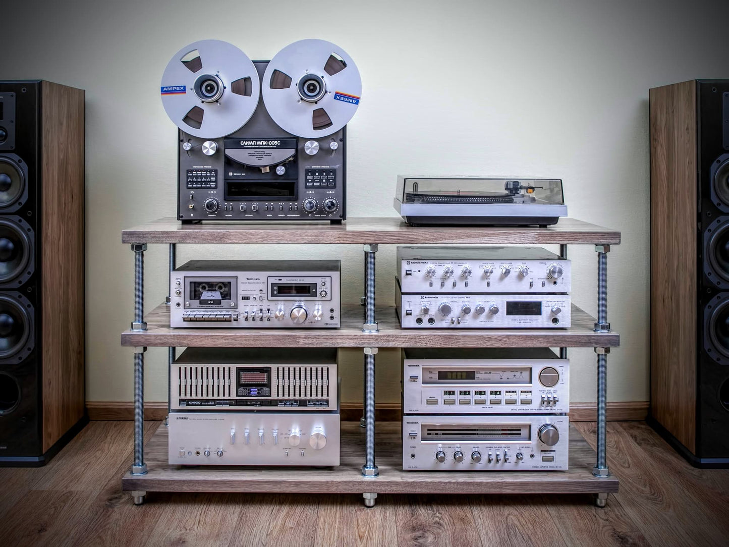 Solid Oak Audio Rack with Adjustable Shelves – HiFi Rack, Record Player Stand & Media Console